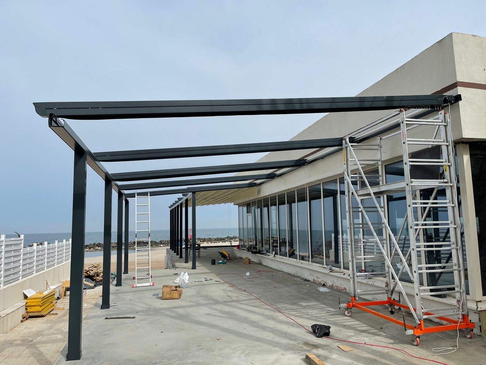 pergola retractabile& geam gilotina